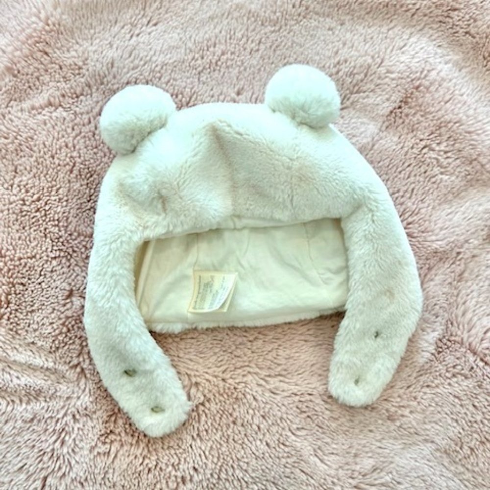 First Impressions plush, faux fur ivory hat